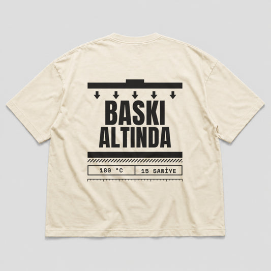 Baskı Altında Oversize T-Shirt - Krem